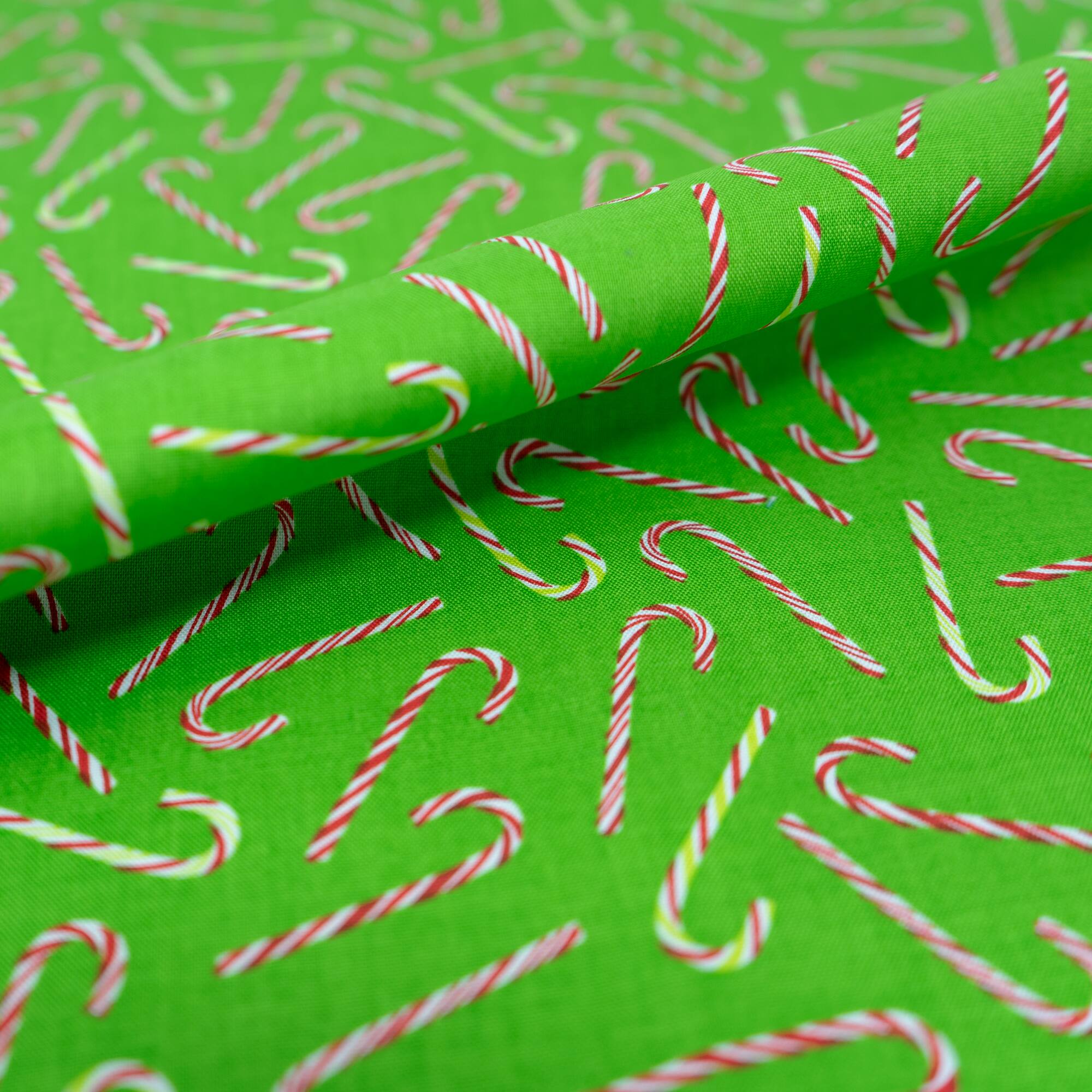 SINGER Christmas Holiday Santa's Candycane Cotton Fabric